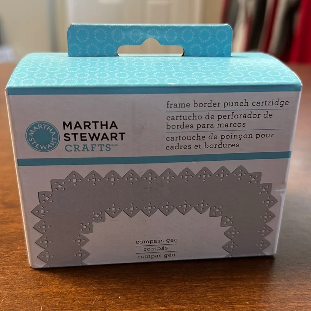 Martha Stewart Crafts Compass Geo Frame Border Punch Cartridge New in Box.
